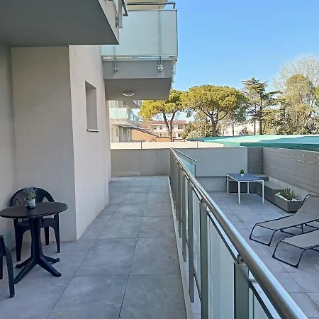 - Moderno Vicino Al Mare - Piscina Inclusa Daire *